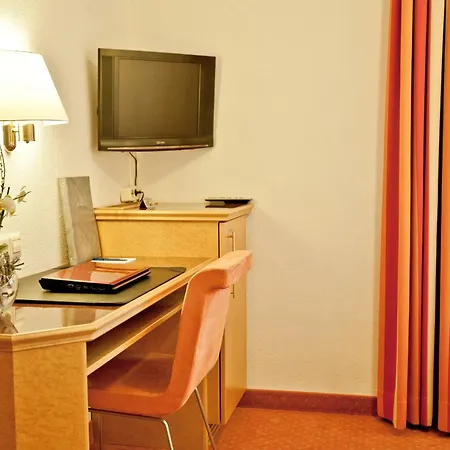 Wuermtaler Gaestehaus Отель 3*